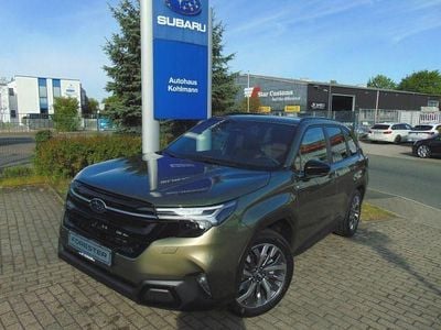 Nouă Subaru Forester Platinum 136 CP (100 kW) 2026 Gri SUV