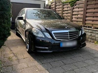 Gebraucht Mercedes E250 204 PS (150 kW) 2012 Schwarz Limousine