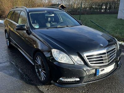 Gebraucht Mercedes E300 Avantgarde 231 PS (169 kW) 2012 Schwarz Limousine