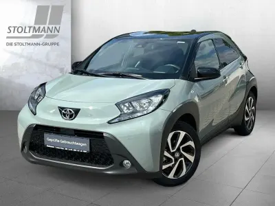 Gebraucht Toyota Aygo X Basis 72 PS (52 kW) 2025 Grau SUV