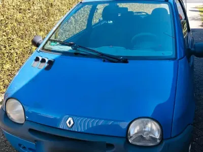 Usata Renault Twingo 58 CV (42 kW) 2005 Blu Utilitaria