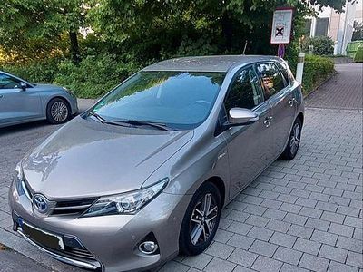 Toyota Auris Hybrid