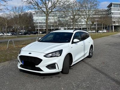 Gebraucht Ford Focus ST-Line 150 PS (110 kW) 2019 Weiß Limousine