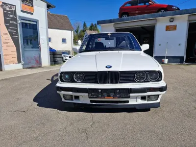 Brugt BMW 325 Sport Line 170 HK (125 kW) 1988 Hvid Sedan