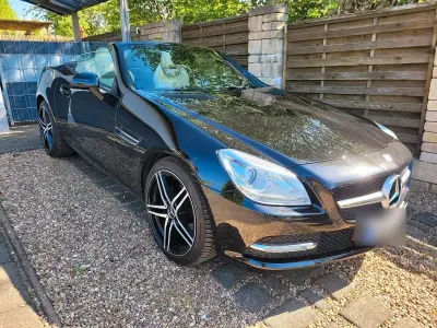 Gebraucht Mercedes SLK200 184 PS (135 kW) 2011 Schwarz Cabrio