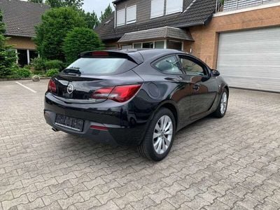 Opel Astra GTC