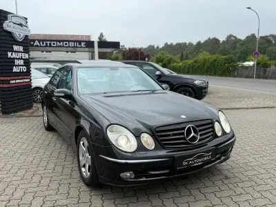 Gebraucht Mercedes E320 Avantgarde 224 PS (164 kW) 2005 Schwarz Limousine