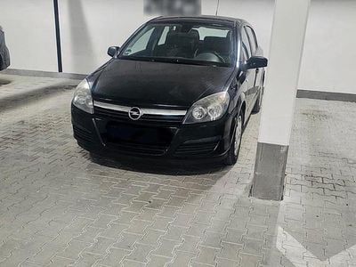 Gebraucht Opel Astra 105 PS (77 kW) 2007 Schwarz Limousine