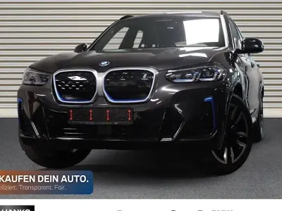 Gebraucht BMW iX3 Shadowline 210 kW (286 PS) 2023 Grau SUV