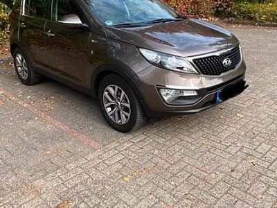 Gebraucht Kia Sportage DREAM-TEAM Edition 136 PS (100 kW) 2016 Braun SUV