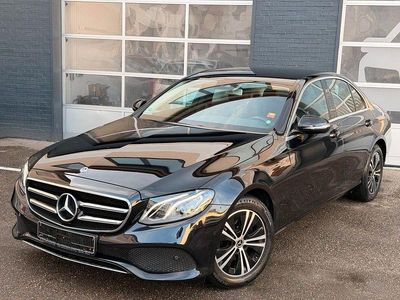 Gebraucht Mercedes E220 Avantgarde 194 PS (142 kW) 2020 Schwarz Limousine