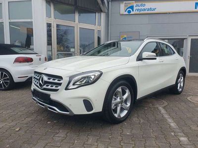 gebraucht Mercedes GLA180 AMG LED Panorama Navi AHK Alu 19 Key