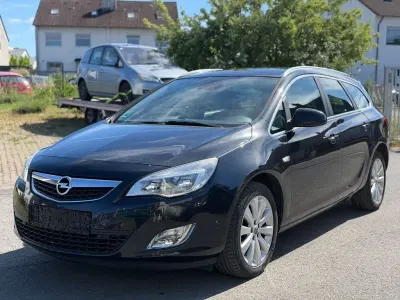 Gebraucht Opel Astra Innovation 140 PS (102 kW) 2012 Schwarz Kombi