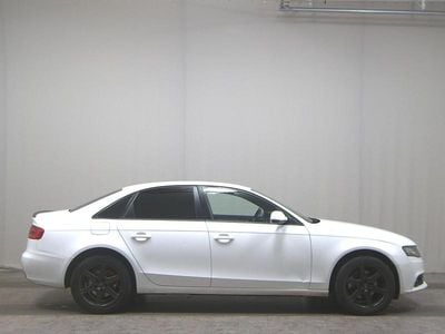 Weiss Gebraucht 2010 Audi A4 Attraction Limousine | 4.450 € (Superpreis)