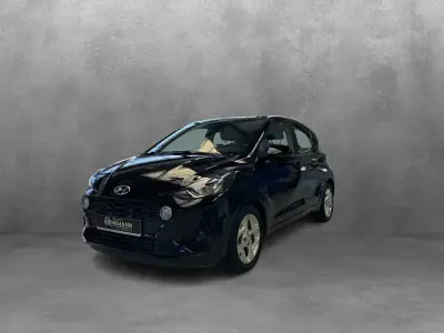Gebraucht Hyundai i10 Trend 84 PS (61 kW) 2020 Phantom black / met Kleinwagen