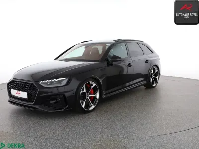 Gebraucht Audi RS4 Competition 450 PS (330 kW) 2023 Mythosschwarz Kombi