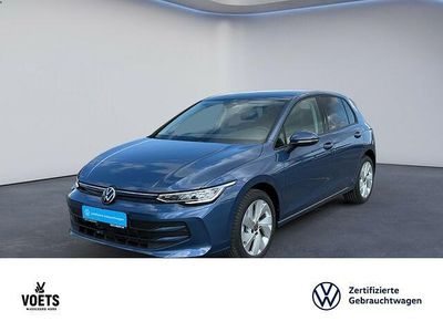 Neu VW Golf VIII Life 116 PS (85 kW) 2025 Blau Limousine