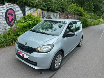 Gebraucht Skoda Citigo Active 60 PS (44 kW) 2012 Silber Kleinwagen