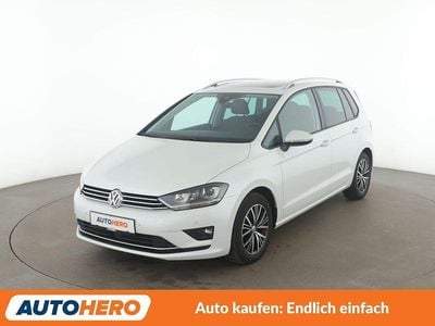 Weiß Gebraucht 2016 VW Golf Sportsvan Allstar Van / Kleinbus | 14.790 € (Fairer Preis)