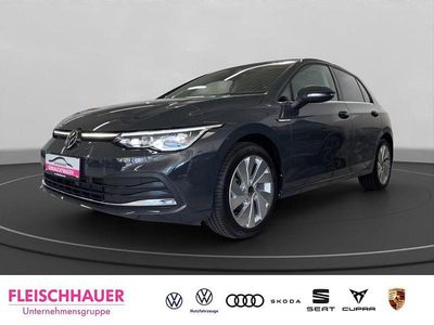 Gebraucht VW Golf VIII Style 150 PS (110 kW) 2024 Grau Limousine