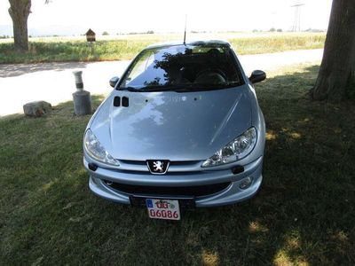 gebraucht Peugeot 206 CC 110 Platinum Tüv neu. Klima Leder Sitzh.