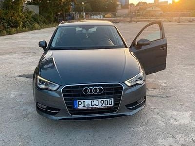 Gebraucht Audi A3 Attraction 125 PS (91 kW) 2014 Grau Limousine