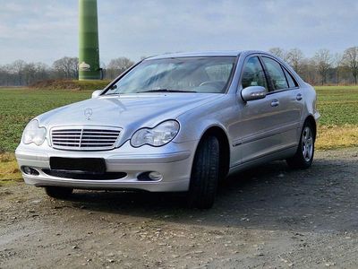 Gebraucht Mercedes C180 Elegance 129 PS (94 kW) 2001 Silber Limousine