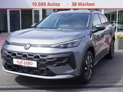 Neu VW T-Roc 150 PS (110 kW) 2026 Grau SUV