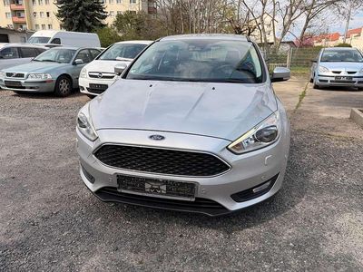 Usata Ford Focus Trend 101 CV (74 kW) 2015 Argento Station wagon
