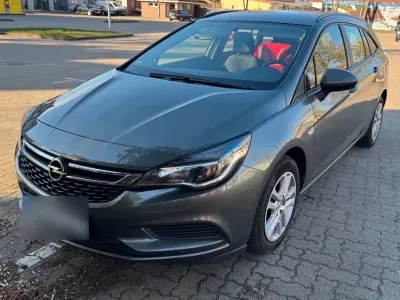 Gebraucht Opel Astra Edition 136 PS (100 kW) 2019 Grau Kombi
