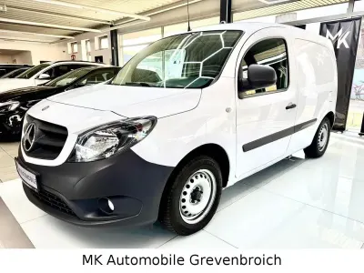Gebraucht Mercedes Citan 111 110 PS (80 kW) 2019 Weiß Van / Kleinbus