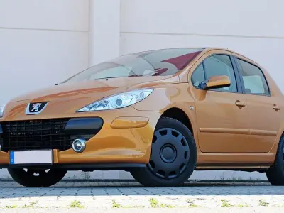 Gebraucht Peugeot 307 140 PS (102 kW) 2005 Orange Limousine