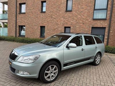Grün Gebraucht 2009 Skoda Octavia Ambiente Kombi | 7.490 € (Fairer Preis)