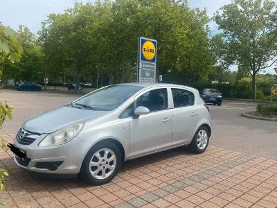 Gebraucht Opel Corsa 75 PS (55 kW) 2009 Kleinwagen