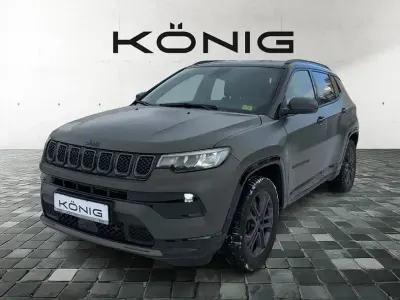 Gebraucht Jeep Compass 180 PS (132 kW) 2022 Mattzweifarblackierung mimet SUV