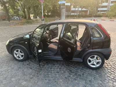 Gebraucht Opel Corsa 75 PS (55 kW) 2002 Schwarz Kleinwagen