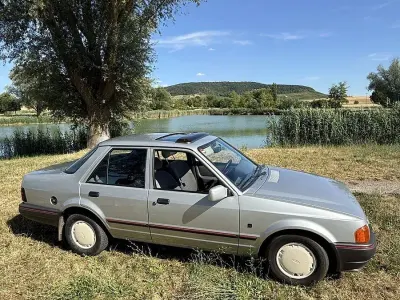 Gebraucht Ford Orion 73 PS (53 kW) 1989 Silber Limousine