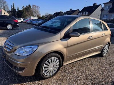 Usata Mercedes B200 136 CV (100 kW) 2007 Oro Monovolume