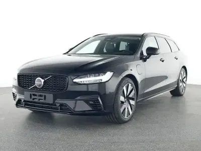 Gebraucht Volvo V90 Plus 455 PS (334 kW) 2025 Onyx black Kombi