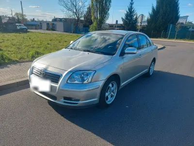 Gebraucht Toyota Avensis Sol 129 PS (94 kW) 2003 Silber Limousine