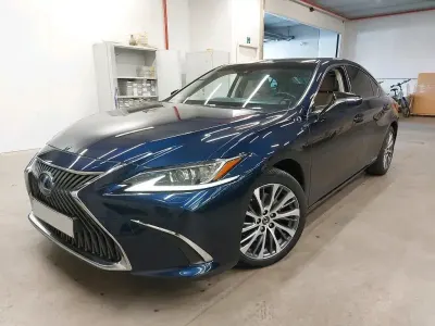 Gebraucht Lexus ES300H Executive Line 218 PS (160 kW) 2020 Blau Limousine