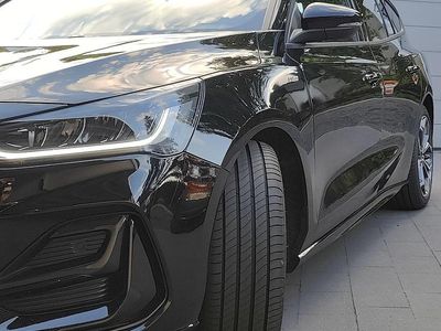 Gebraucht Ford Focus ST-Line X 155 PS (114 kW) 2025 Schwarz Kombi
