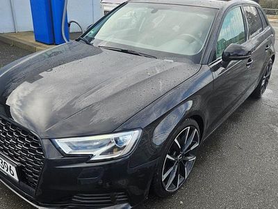 Schwarz Gebraucht 2019 Audi A3 Ambiente Limousine | 12.999 €