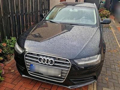 Schwarz Gebraucht 2012 Audi A4 Ambition Kombi | 7.100 € (Fairer Preis)