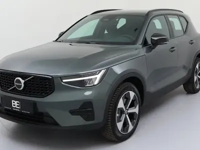Ny Volvo XC40 Plus 197 HK (144 kW) 2025 Grøn SUV