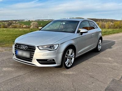 Second-hand Audi A3 S-Line 105 CP (77 kW) 2013 Argintiu Hatchback