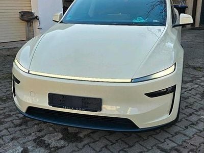 Gebraucht Tesla Model Y 378 kW (514 PS) 2025 Beige SUV