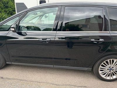 Gebraucht 2017 Ford Galaxy Titanium Van / Kleinbus | 13.000 € (Etwas zu teuer)