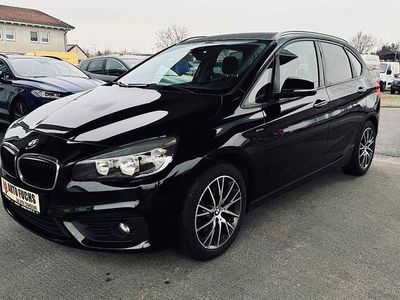 Gebraucht BMW 218 Basis 150 PS (110 kW) 2014 Schwarz Van / Kleinbus