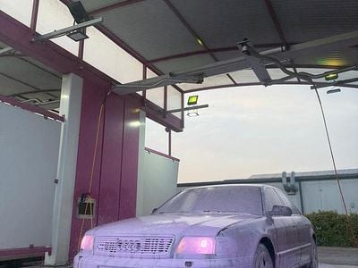 Blau Gebraucht 1997 Audi A8 Limousine | 10.500 €